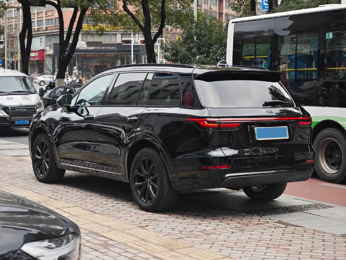 2020 Li ONE Range Extended 131HP REEV 40.5KWH,autocango,china used car exporter,china ev exporter,chinese used car exporter,chinese used ev exporter