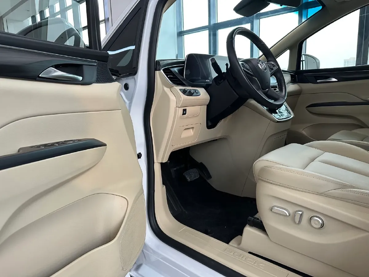 2022 Buick GL8 2.0T 237HP L4 9AT,autocango,china used car exporter,china ev exporter,chinese used car exporter,chinese used ev exporter