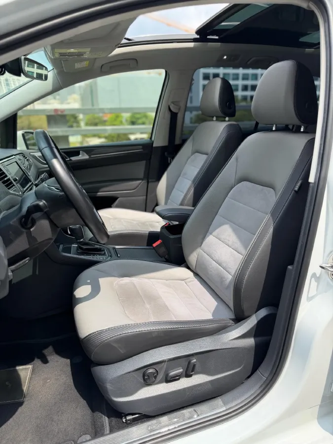 2019 Volkswagen Passat 1.4T 150HP L4 7DCT,autocango,china used car exporter,china ev exporter,chinese used car exporter,chinese used ev exporter