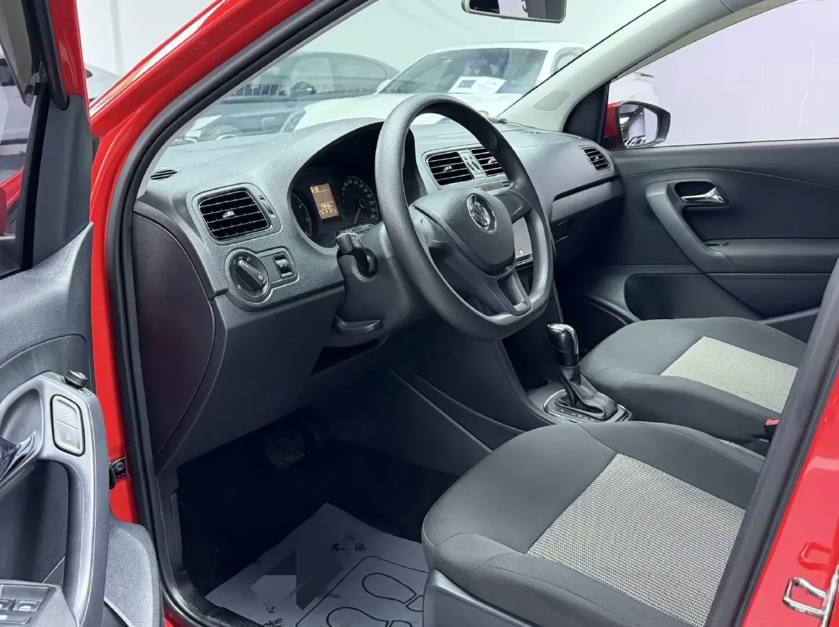 2016 Volkswagen Polo 1.4L 90HP L4 6AT,autocango,china used car exporter,china ev exporter,chinese used car exporter,chinese used ev exporter