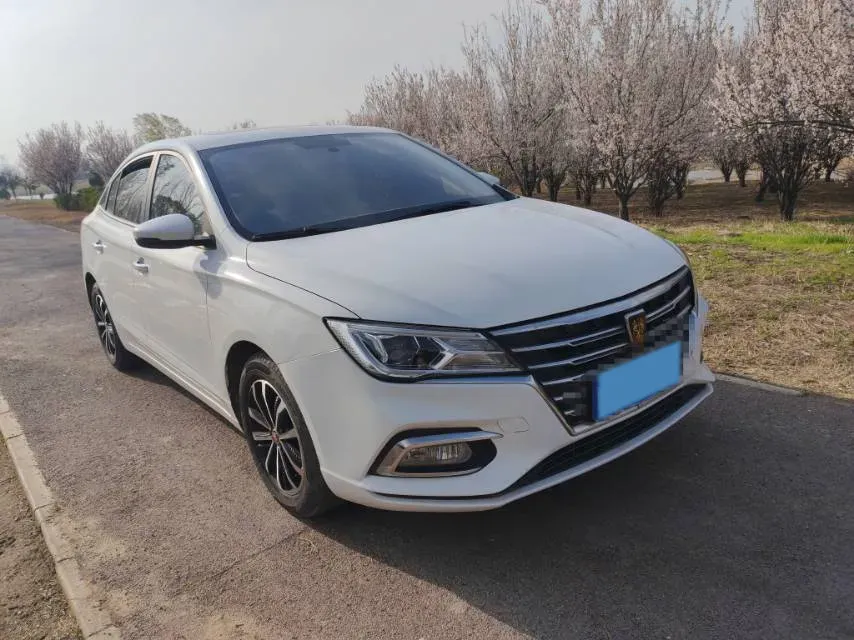 2019 Roewe i5 1.5L 120HP L4 5MT,autocango,china used car exporter,china ev exporter,chinese used car exporter,chinese used ev exporter