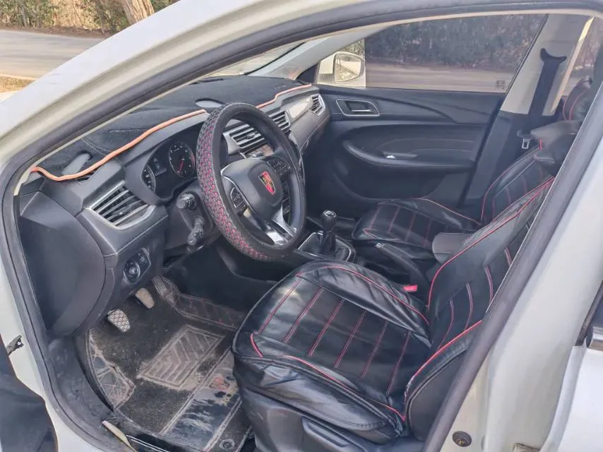 2019 Roewe i5 1.5L 120HP L4 5MT,autocango,china used car exporter,china ev exporter,chinese used car exporter,chinese used ev exporter