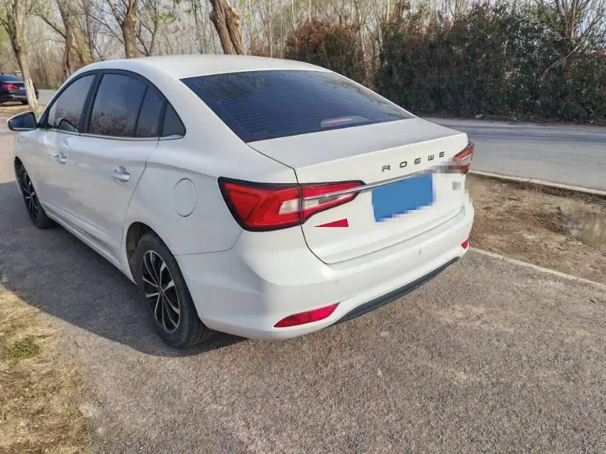 2019 Roewe i5 1.5L 120HP L4 5MT,autocango,china used car exporter,china ev exporter,chinese used car exporter,chinese used ev exporter