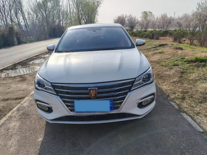 2019 Roewe i5 1.5L 120HP L4 5MT,autocango,china used car exporter,china ev exporter,chinese used car exporter,chinese used ev exporter