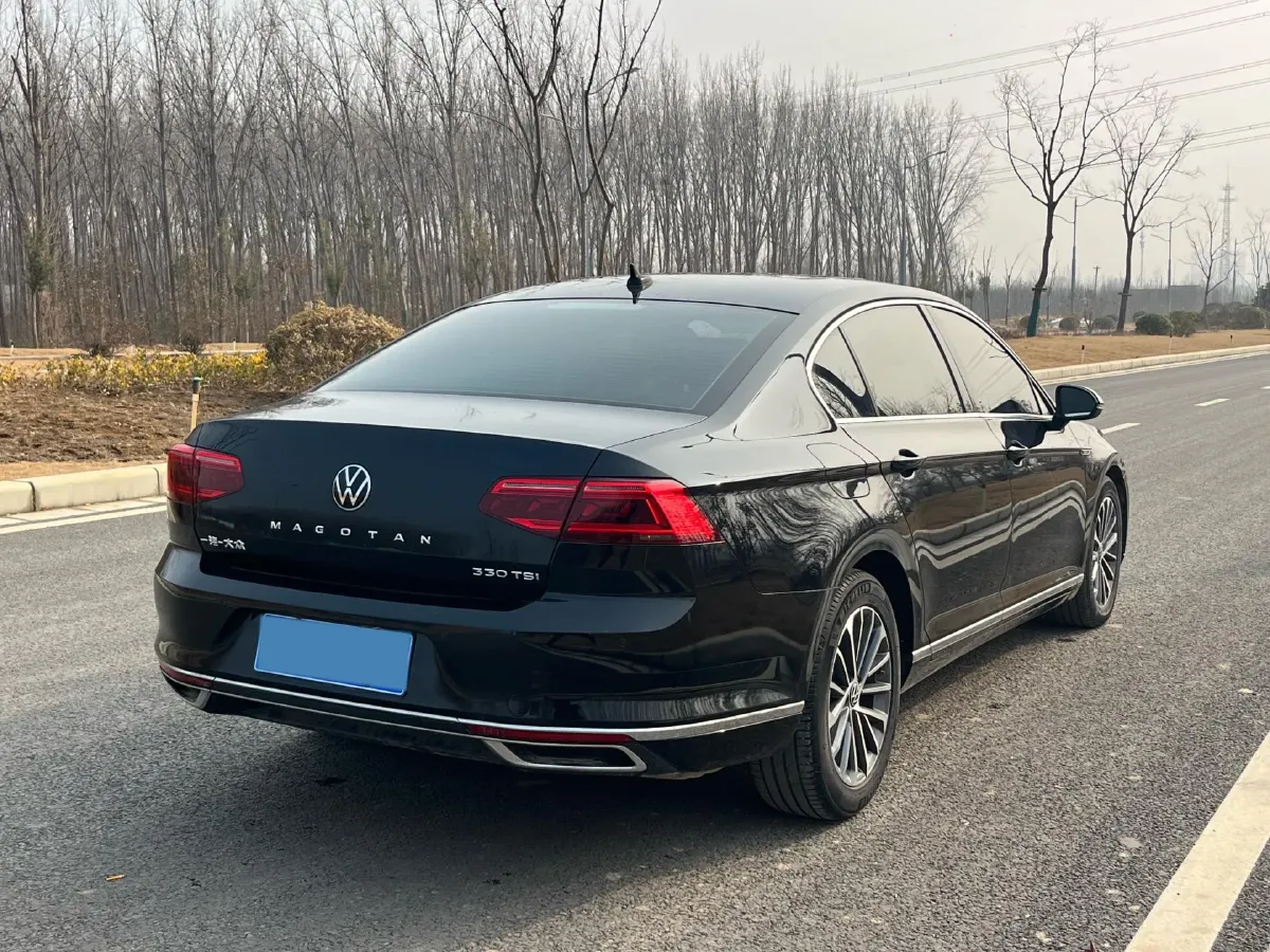 2020 Volkswagen Magotan 2.0T 186HP L4 7DCT,autocango,china used car exporter,china ev exporter,chinese used car exporter,chinese used ev exporter
