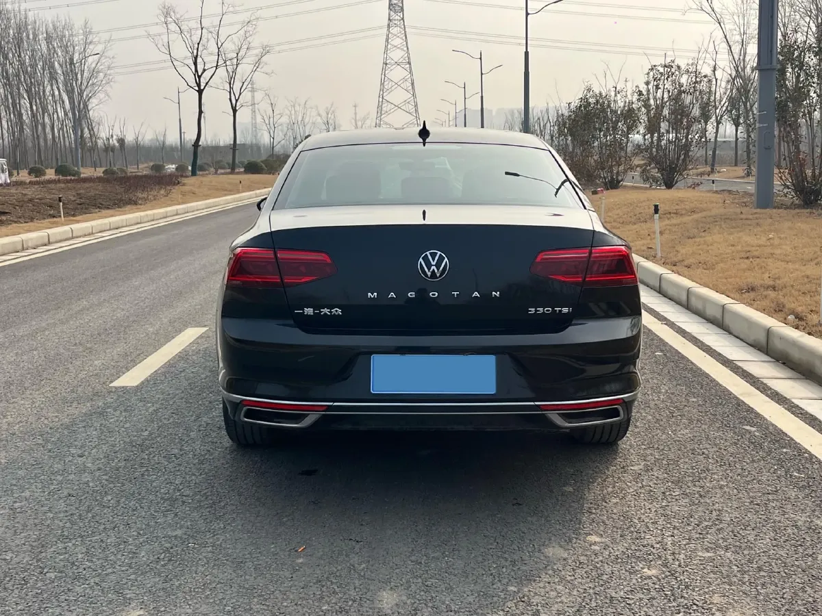 2020 Volkswagen Magotan 2.0T 186HP L4 7DCT,autocango,china used car exporter,china ev exporter,chinese used car exporter,chinese used ev exporter