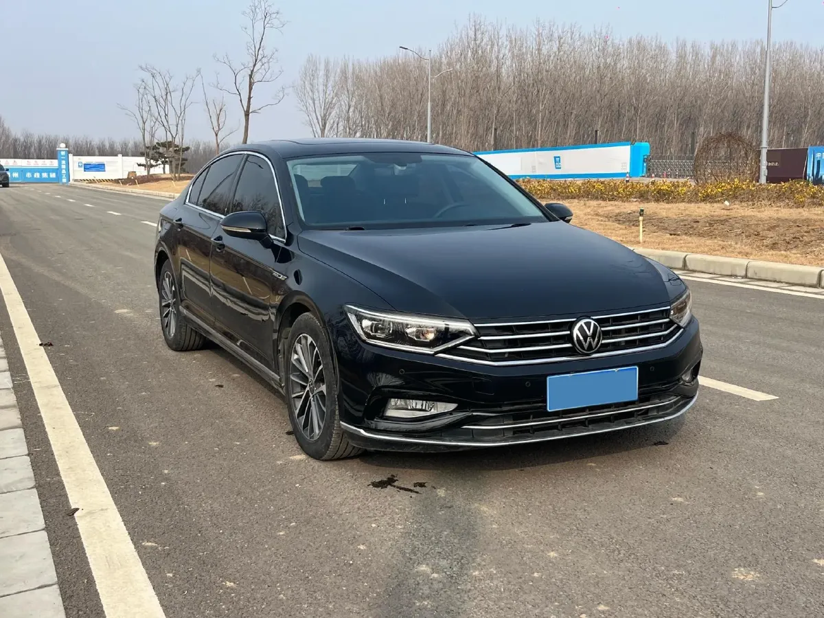 2020 Volkswagen Magotan 2.0T 186HP L4 7DCT,autocango,china used car exporter,china ev exporter,chinese used car exporter,chinese used ev exporter