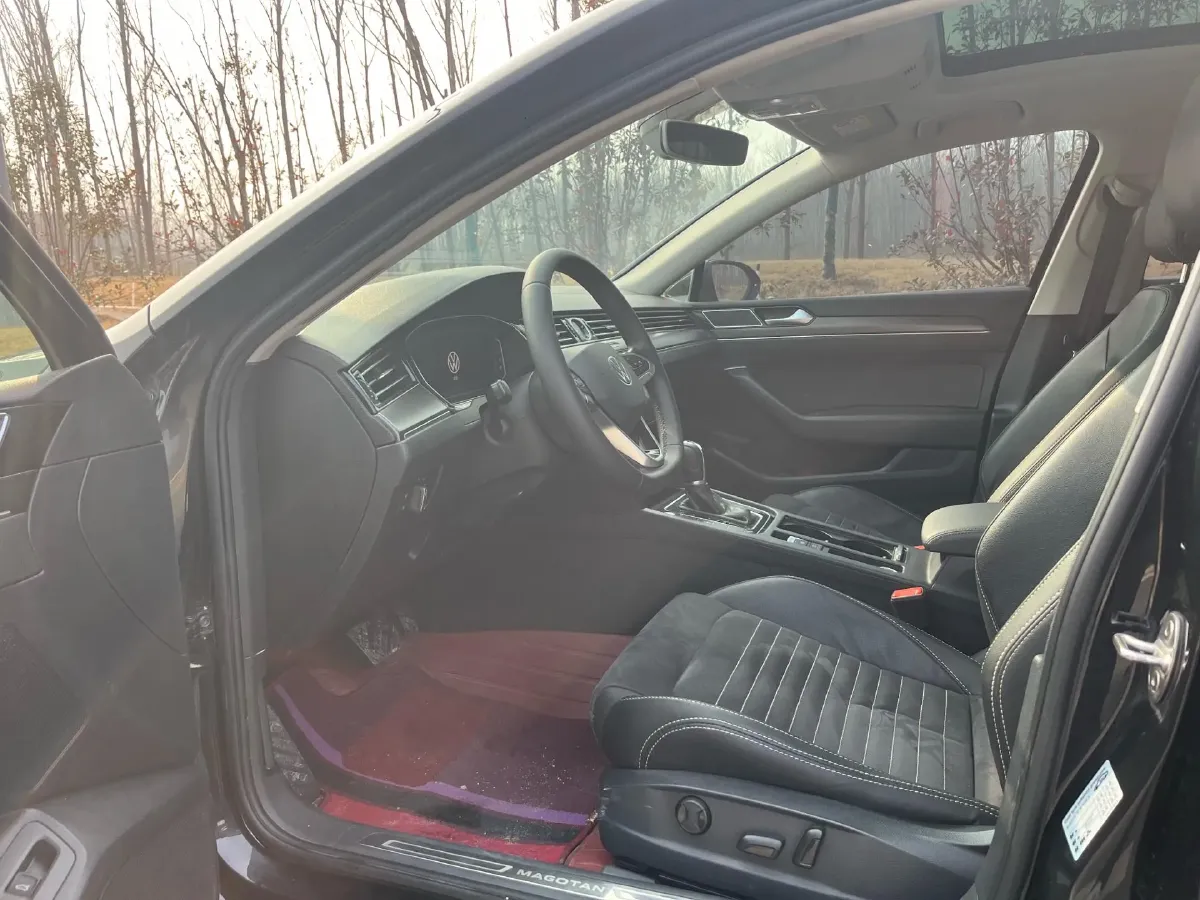 2020 Volkswagen Magotan 2.0T 186HP L4 7DCT,autocango,china used car exporter,china ev exporter,chinese used car exporter,chinese used ev exporter