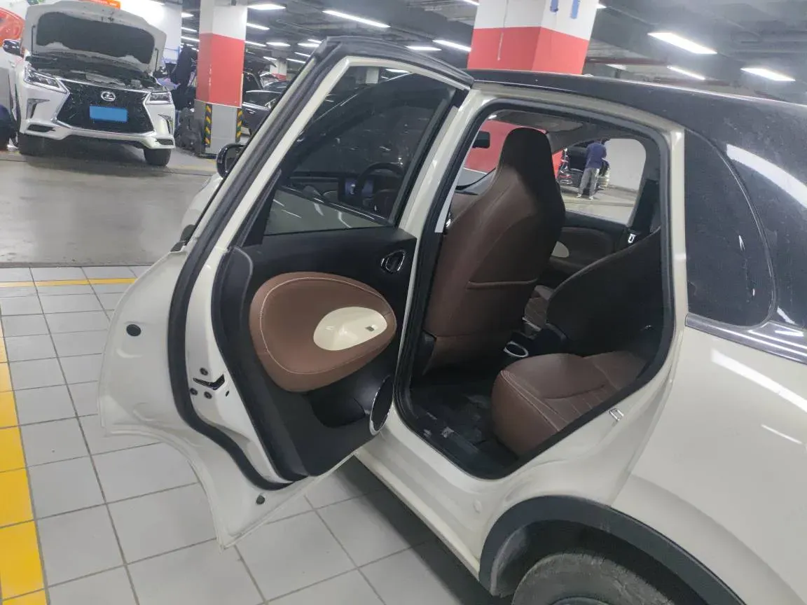 2023 WuLing BinGuo BEV 31.9KWH,autocango,china used car exporter,china ev exporter,chinese used car exporter,chinese used ev exporter