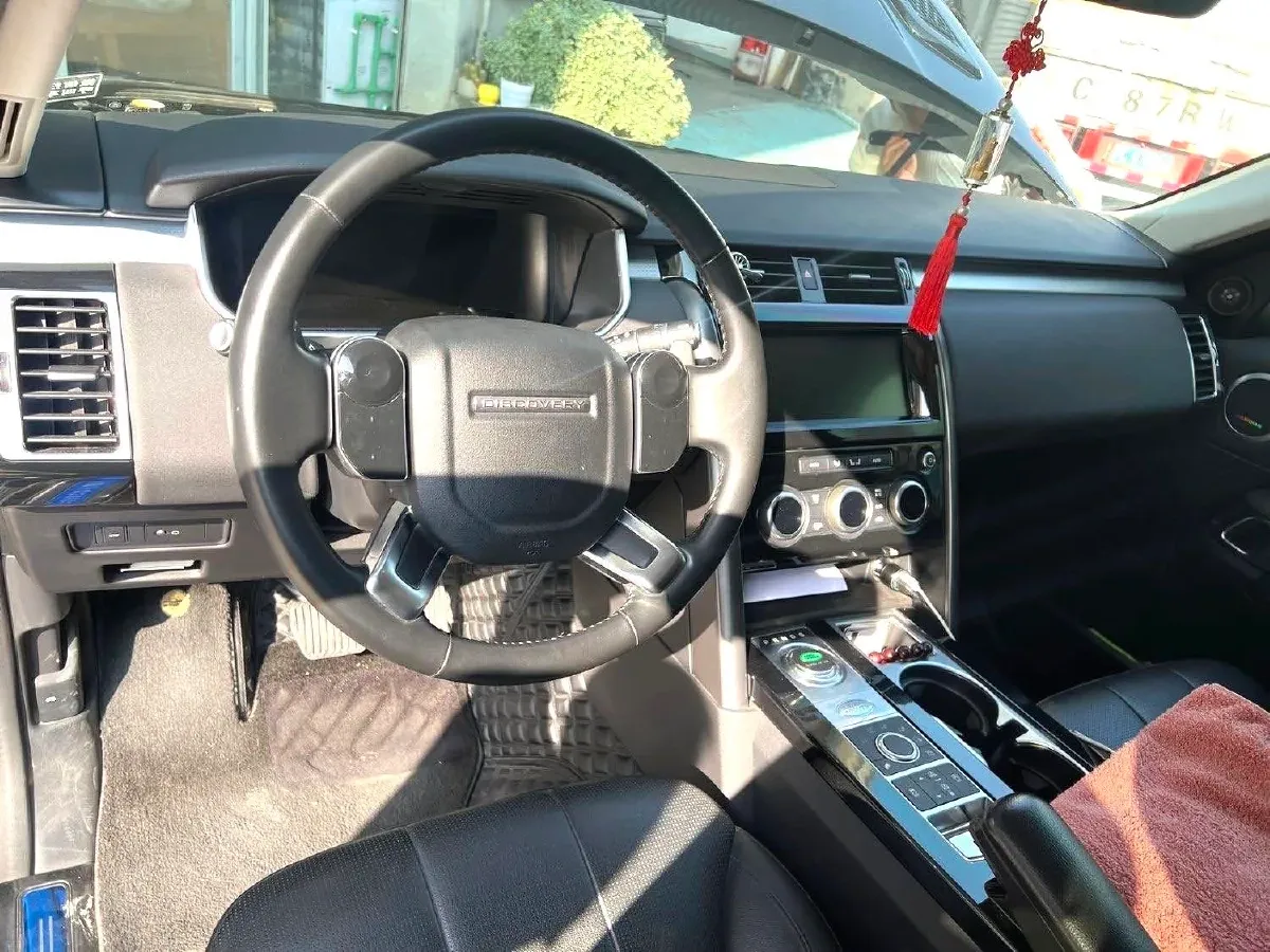 2020 Land Rover Discovery 3.0T 340HP V6 8AT,autocango,china used car exporter,china ev exporter,chinese used car exporter,chinese used ev exporter