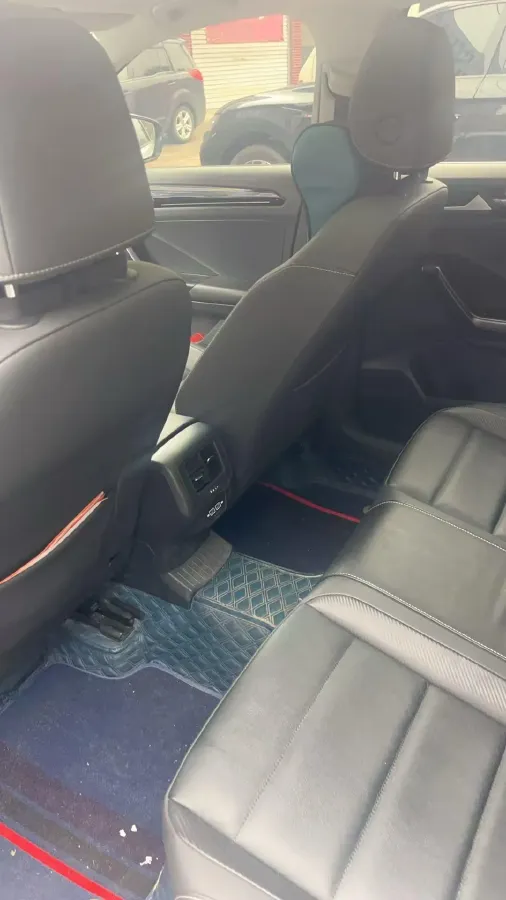 2021 Volkswagen T-Roc 1.4T 150HP L4 7DCT,autocango,china used car exporter,china ev exporter,chinese used car exporter,chinese used ev exporter