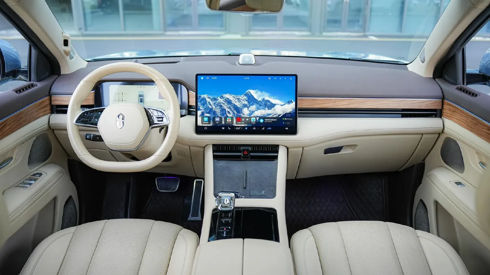 2024 Ford Transit 2.0T 143HP L4 9AT,autocango,china used car exporter,china ev exporter,chinese used car exporter,chinese used ev exporter