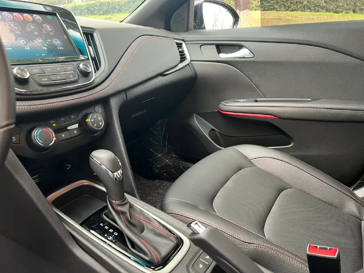 2020 Chevrolet Monza 1.3T 163HP L3 6AT,autocango,china used car exporter,china ev exporter,chinese used car exporter,chinese used ev exporter