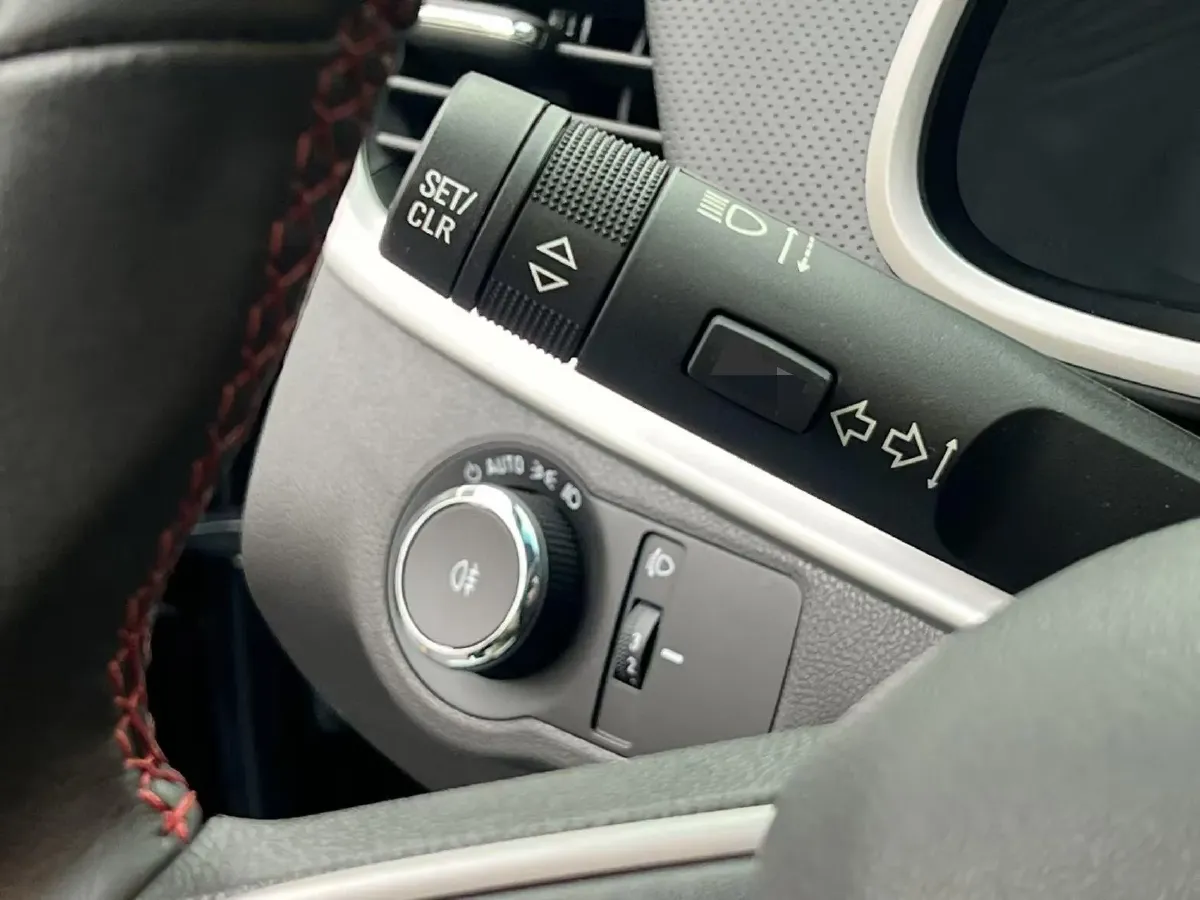 2020 Chevrolet Monza 1.3T 163HP L3 6AT,autocango,china used car exporter,china ev exporter,chinese used car exporter,chinese used ev exporter