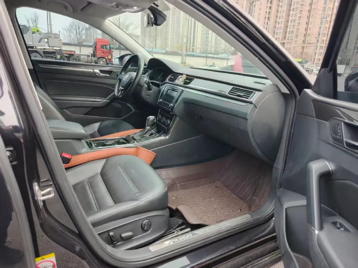 2016 Volkswagen Passat 1.8T 180HP L4 7DCT,autocango,china used car exporter,china ev exporter,chinese used car exporter,chinese used ev exporter