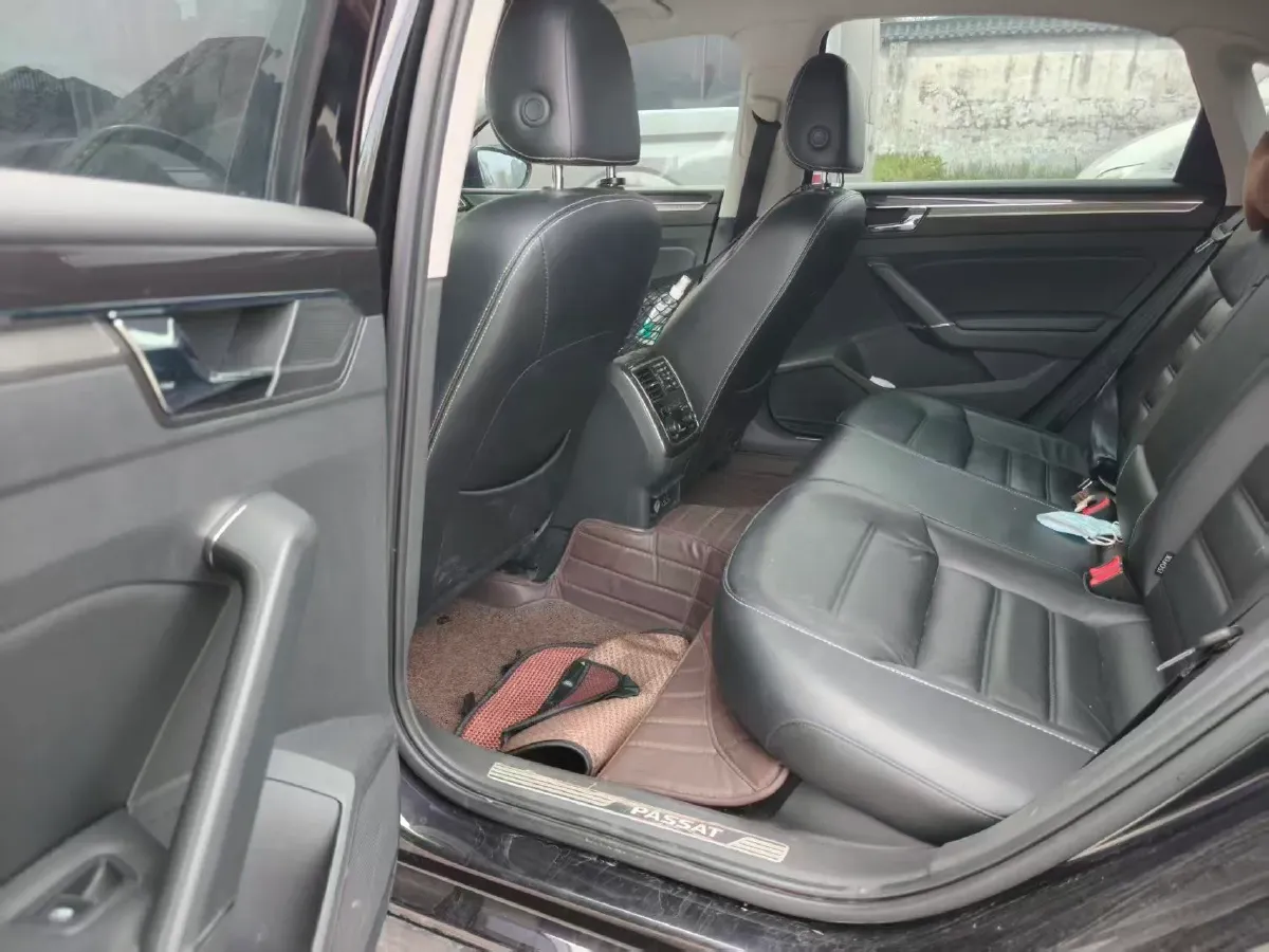 2016 Volkswagen Passat 1.8T 180HP L4 7DCT,autocango,china used car exporter,china ev exporter,chinese used car exporter,chinese used ev exporter