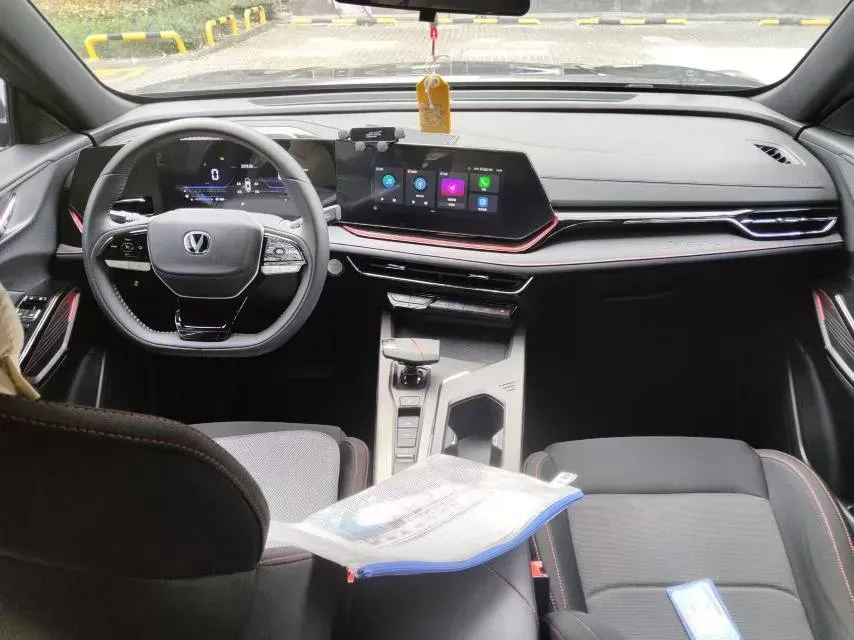 2024 ChangAn X5 PLUS 1.5T 188HP L4 7DCT,autocango,china used car exporter,china ev exporter,chinese used car exporter,chinese used ev exporter