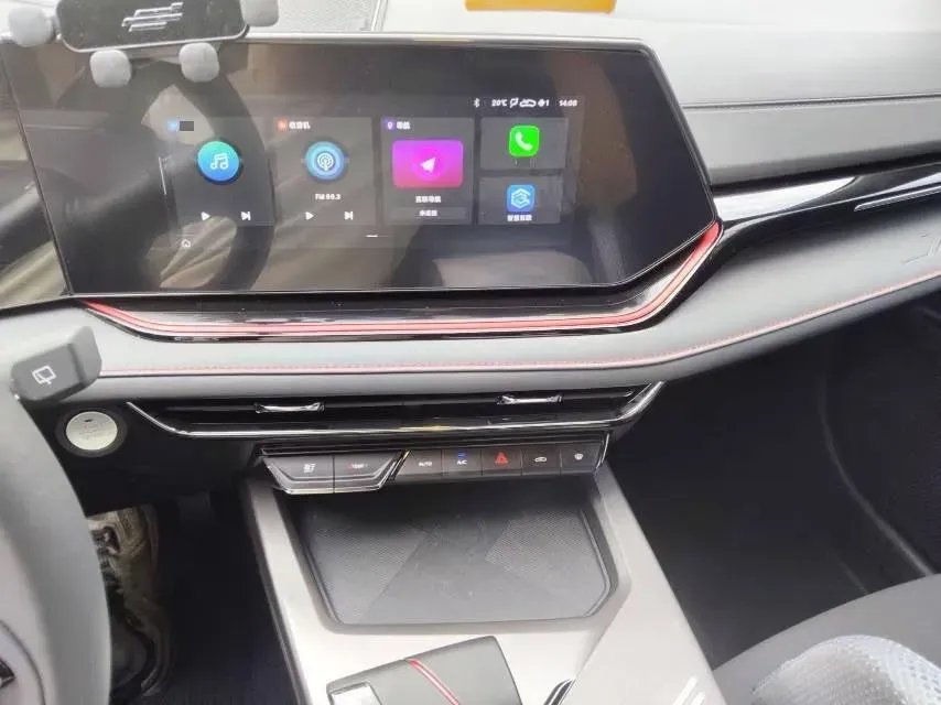 2024 ChangAn X5 PLUS 1.5T 188HP L4 7DCT,autocango,china used car exporter,china ev exporter,chinese used car exporter,chinese used ev exporter