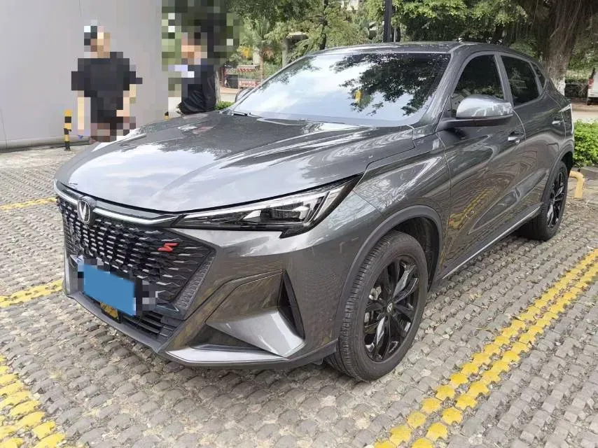 2024 ChangAn X5 PLUS 1.5T 188HP L4 7DCT,autocango,china used car exporter,china ev exporter,chinese used car exporter,chinese used ev exporter