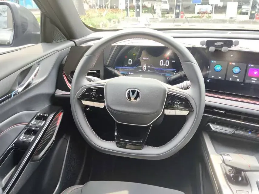 2024 ChangAn X5 PLUS 1.5T 188HP L4 7DCT,autocango,china used car exporter,china ev exporter,chinese used car exporter,chinese used ev exporter