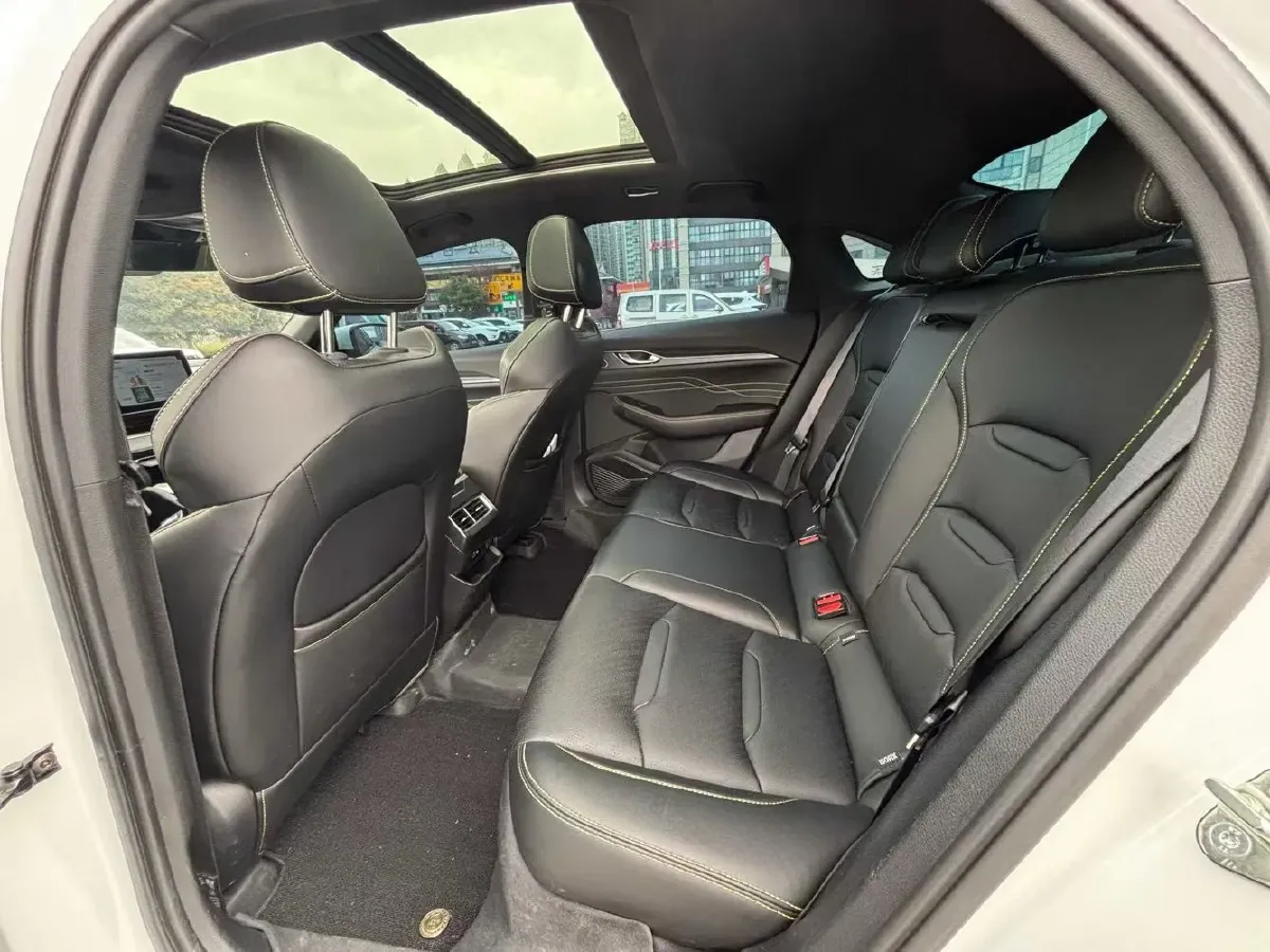 2023 Geely Preface 1.5T 181HP L4 7DCT,autocango,china used car exporter,china ev exporter,chinese used car exporter,chinese used ev exporter