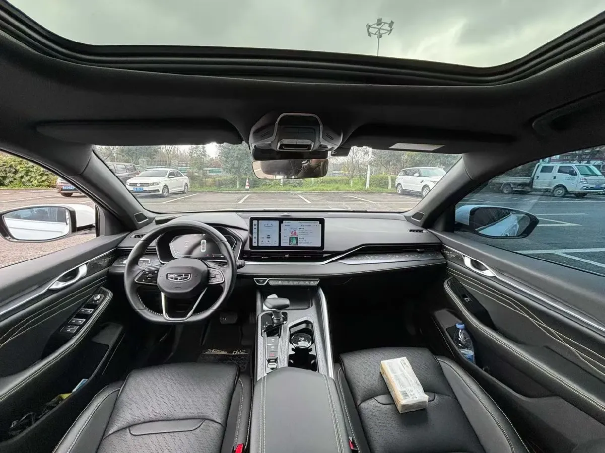 2023 Geely Preface 1.5T 181HP L4 7DCT,autocango,china used car exporter,china ev exporter,chinese used car exporter,chinese used ev exporter