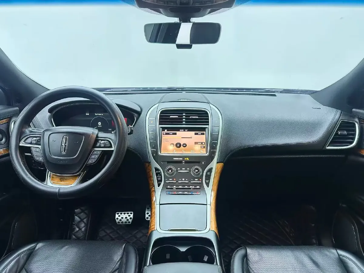 2019 Lincoln Nautilus 2.0T 235HP L4 8AT,autocango,china used car exporter,china ev exporter,chinese used car exporter,chinese used ev exporter