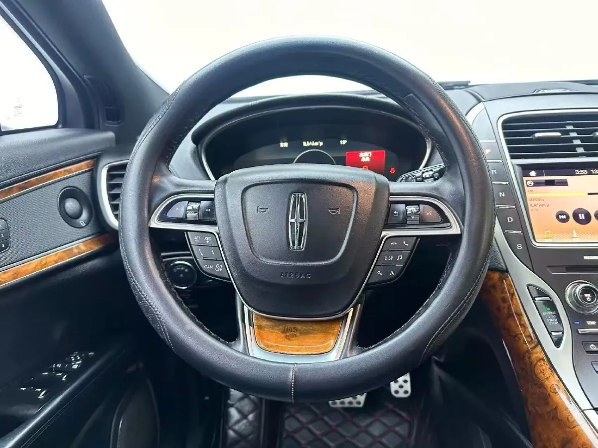 2019 Lincoln Nautilus 2.0T 235HP L4 8AT,autocango,china used car exporter,china ev exporter,chinese used car exporter,chinese used ev exporter