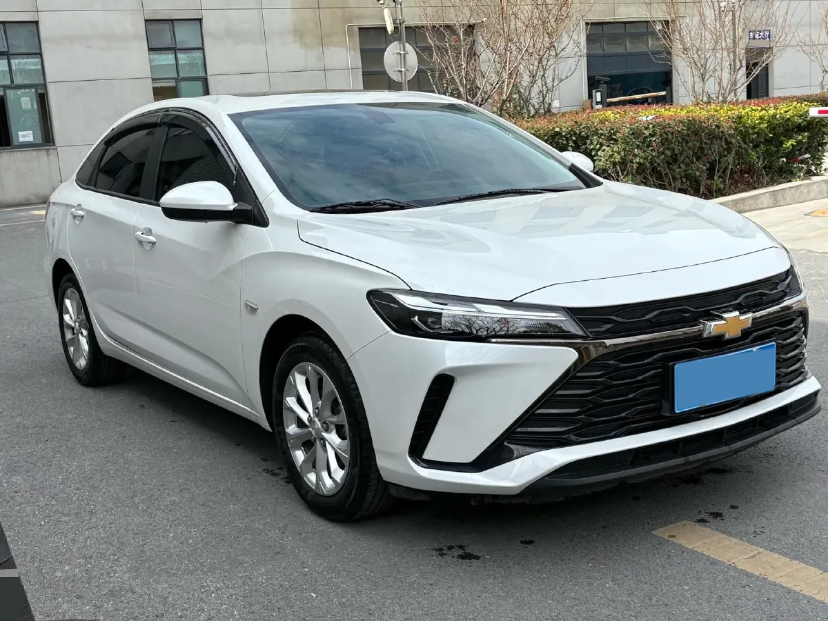 2024 Chevrolet Monza 1.5L 113HP L4 6DCT,autocango,china used car exporter,china ev exporter,chinese used car exporter,chinese used ev exporter