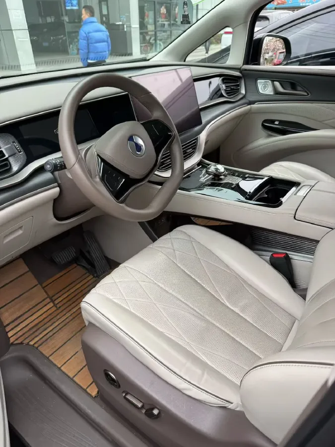 2022 Mercedes-Benz GLC Class 2.0T 197HP L4 9AT,autocango,china used car exporter,china ev exporter,chinese used car exporter,chinese used ev exporter