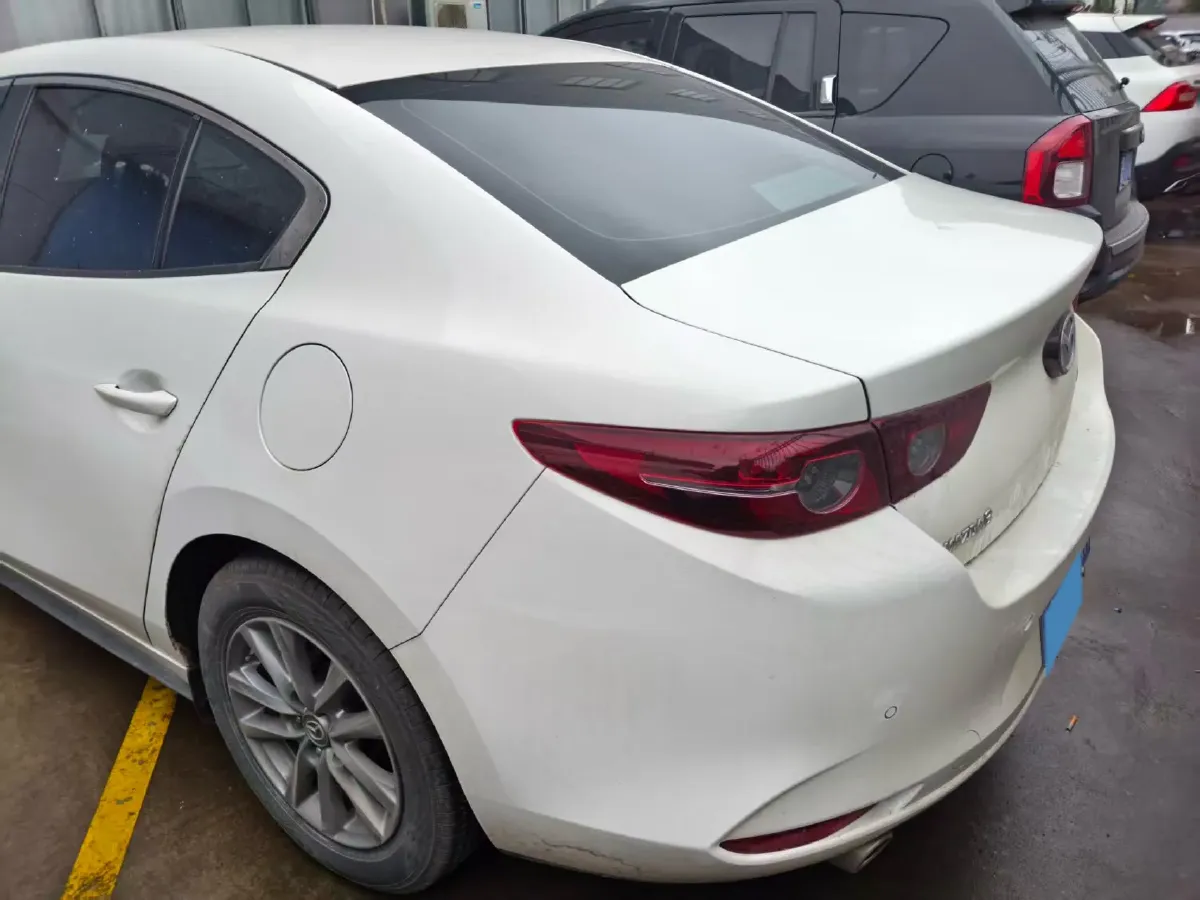 2023 Mazda 3 Axela 1.5L 117HP L4 6MT,autocango,china used car exporter,china ev exporter,chinese used car exporter,chinese used ev exporter