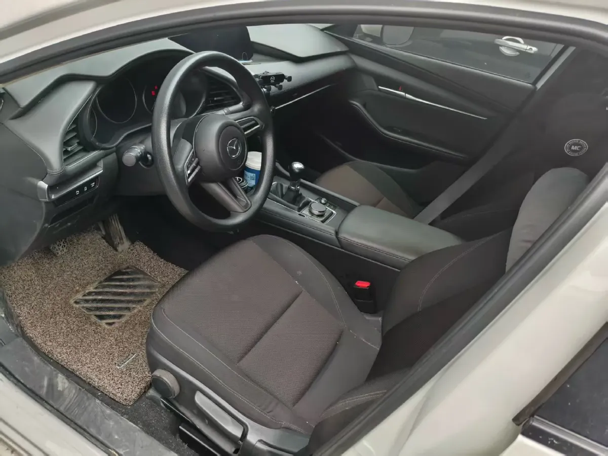 2023 Mazda 3 Axela 1.5L 117HP L4 6MT,autocango,china used car exporter,china ev exporter,chinese used car exporter,chinese used ev exporter