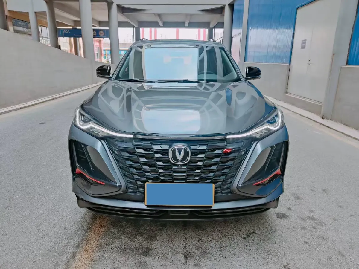 2022 ChangAn CS75 Plus 2.0T 233HP L4 8AT,autocango,china used car exporter,china ev exporter,chinese used car exporter,chinese used ev exporter