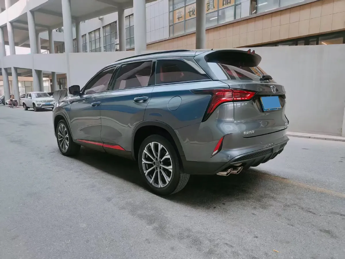 2022 ChangAn CS75 Plus 2.0T 233HP L4 8AT,autocango,china used car exporter,china ev exporter,chinese used car exporter,chinese used ev exporter