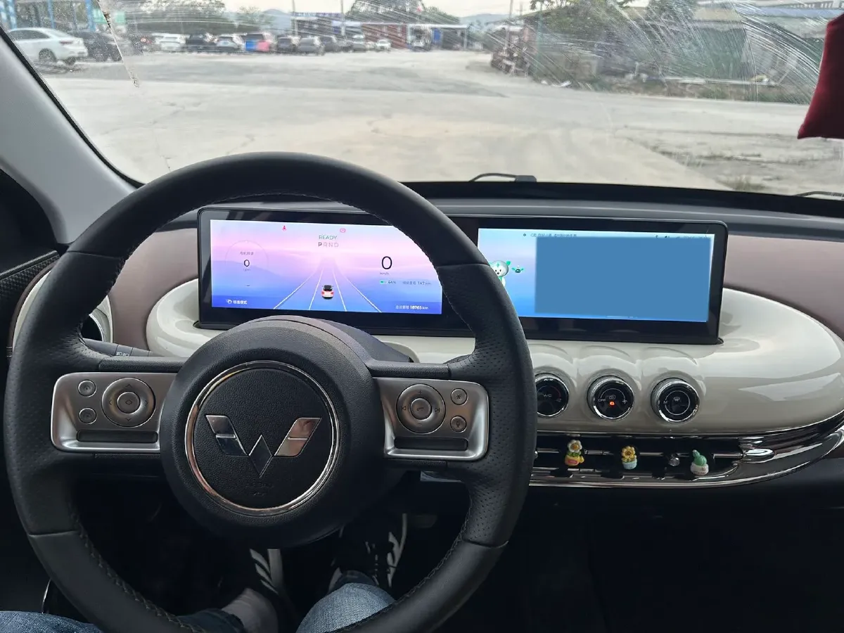 2023 WuLing BinGuo BEV 31.9KWH,autocango,china used car exporter,china ev exporter,chinese used car exporter,chinese used ev exporter