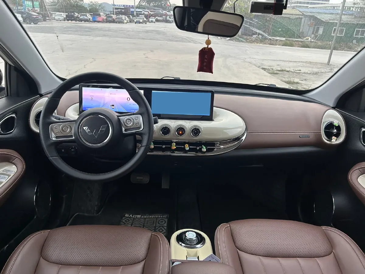 2023 WuLing BinGuo BEV 31.9KWH,autocango,china used car exporter,china ev exporter,chinese used car exporter,chinese used ev exporter