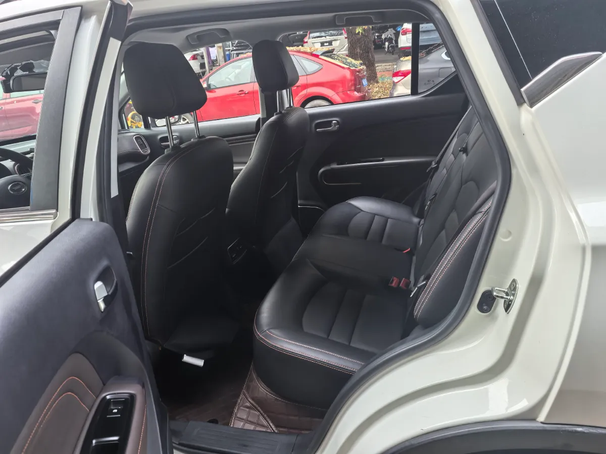 2017 GAC Trumpchi GS3 1.3T 137HP L4 6AT,autocango,china used car exporter,china ev exporter,chinese used car exporter,chinese used ev exporter