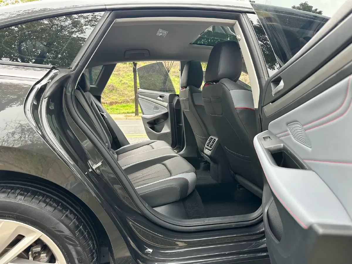 2023 Volkswagen Lamando 1.4T 150HP L4 7DCT,autocango,china used car exporter,china ev exporter,chinese used car exporter,chinese used ev exporter