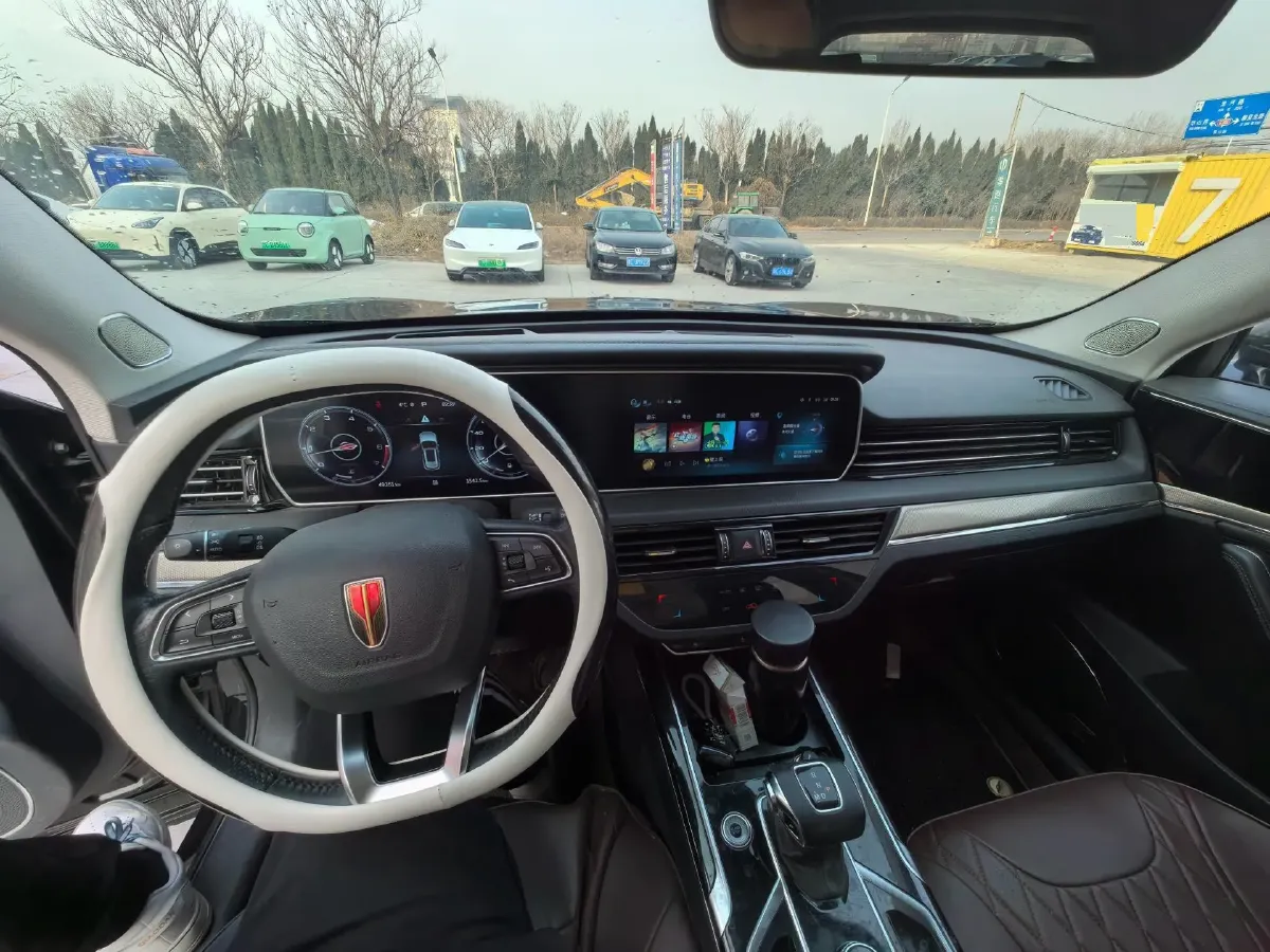 2022 HongQi HS5 2.0T 224HP L4 6AT,autocango,china used car exporter,china ev exporter,chinese used car exporter,chinese used ev exporter