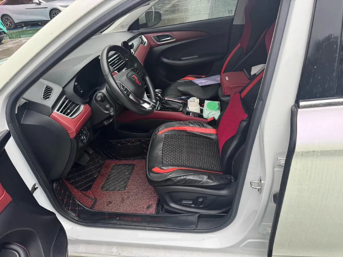 2019 Roewe i5 1.5T 169HP L4 7DCT,autocango,china used car exporter,china ev exporter,chinese used car exporter,chinese used ev exporter