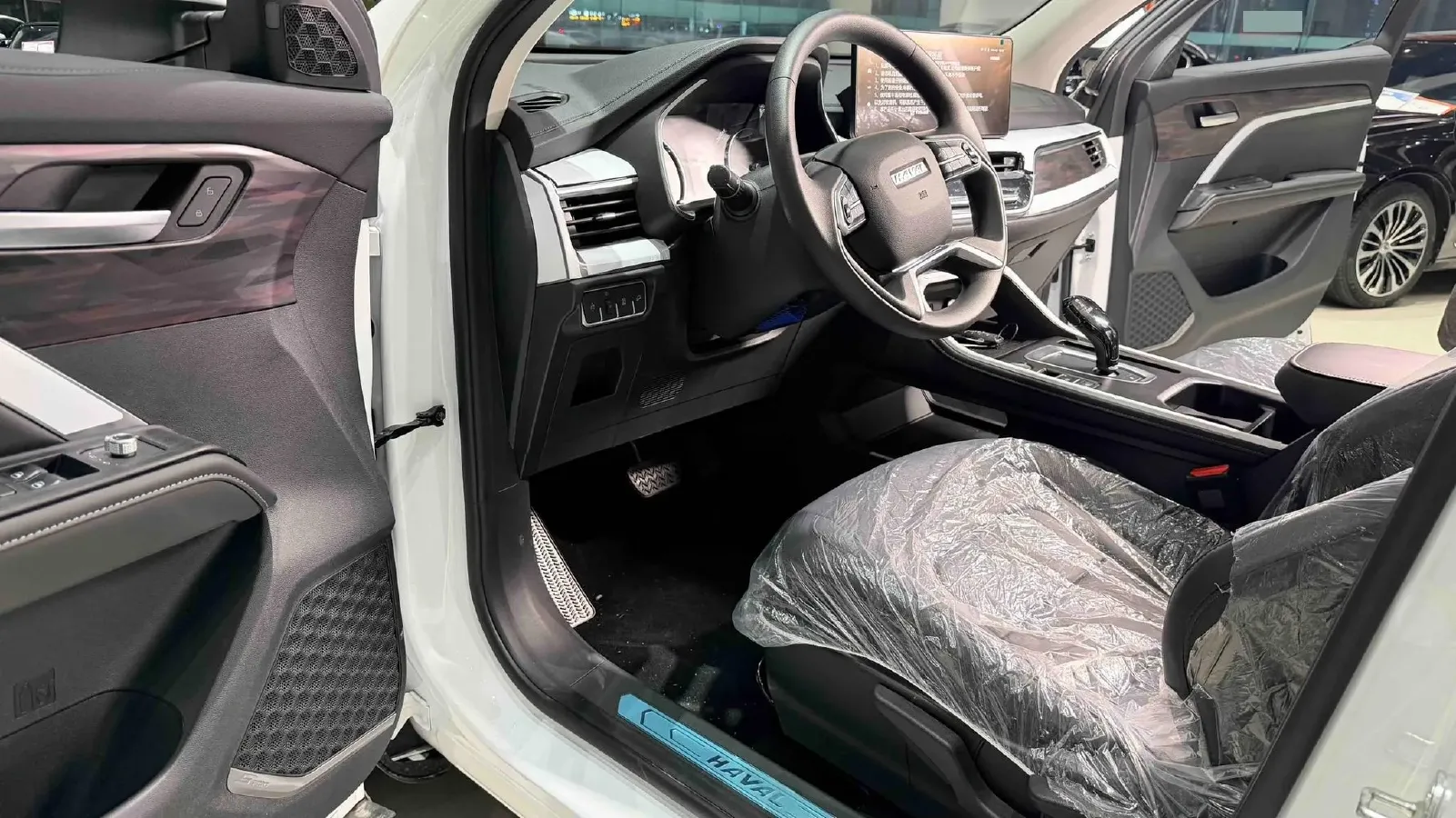 2025 Haval H6 1.5T 150HP L4 7DCT,autocango,china used car exporter,china ev exporter,chinese used car exporter,chinese used ev exporter