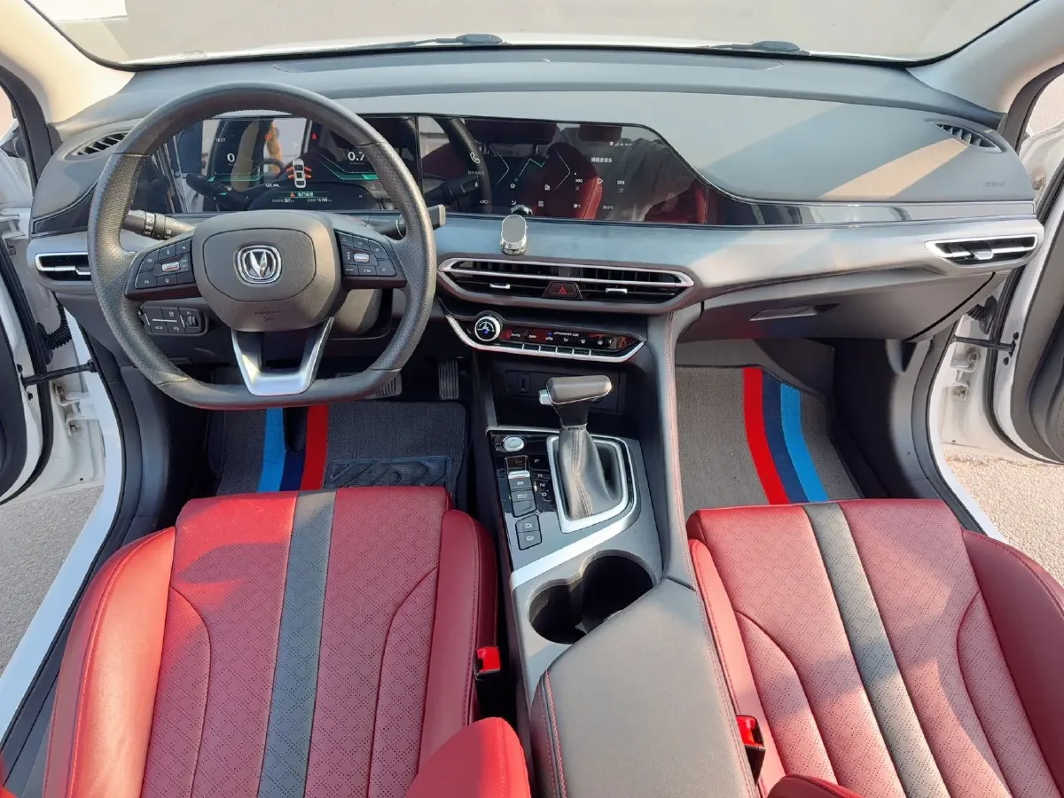 2021 ChangAn Eado 1.4T 160HP L4 7DCT,autocango,china used car exporter,china ev exporter,chinese used car exporter,chinese used ev exporter