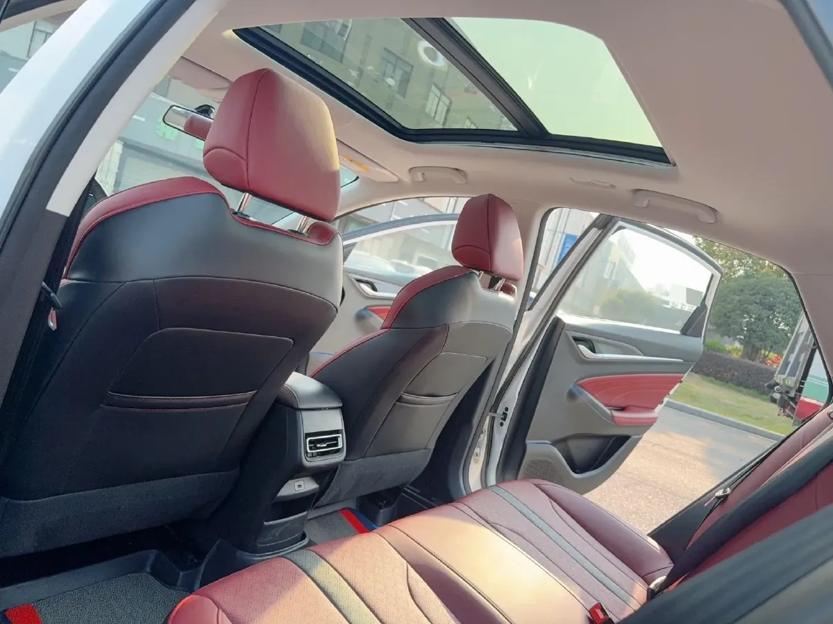 2021 ChangAn Eado 1.4T 160HP L4 7DCT,autocango,china used car exporter,china ev exporter,chinese used car exporter,chinese used ev exporter