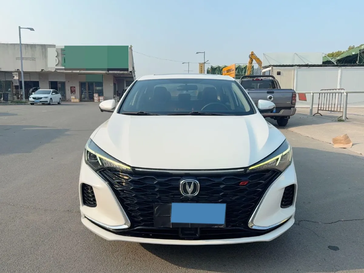 2021 ChangAn Eado 1.4T 160HP L4 7DCT,autocango,china used car exporter,china ev exporter,chinese used car exporter,chinese used ev exporter