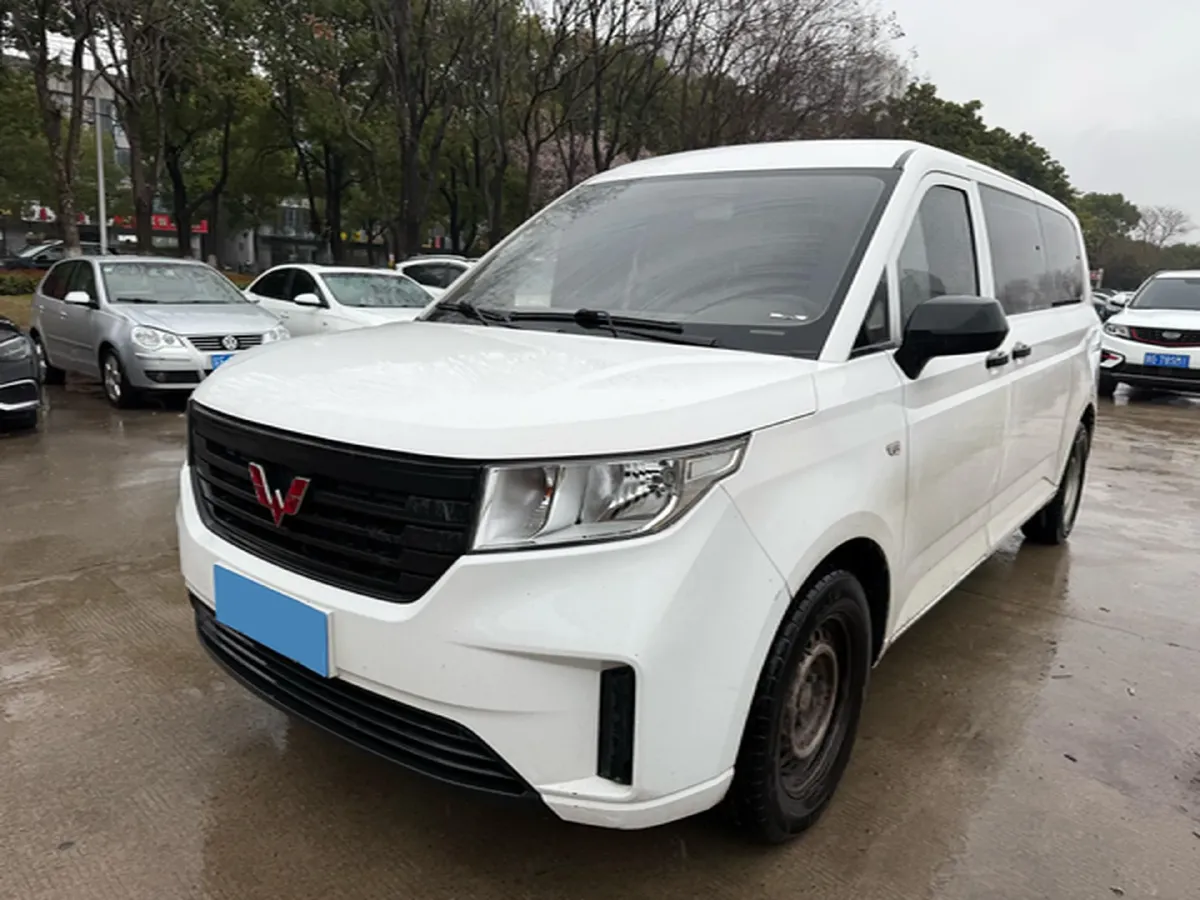 2022 WuLing ZhengChen 2.0L 136HP L4 6MT,autocango,china used car exporter,china ev exporter,chinese used car exporter,chinese used ev exporter