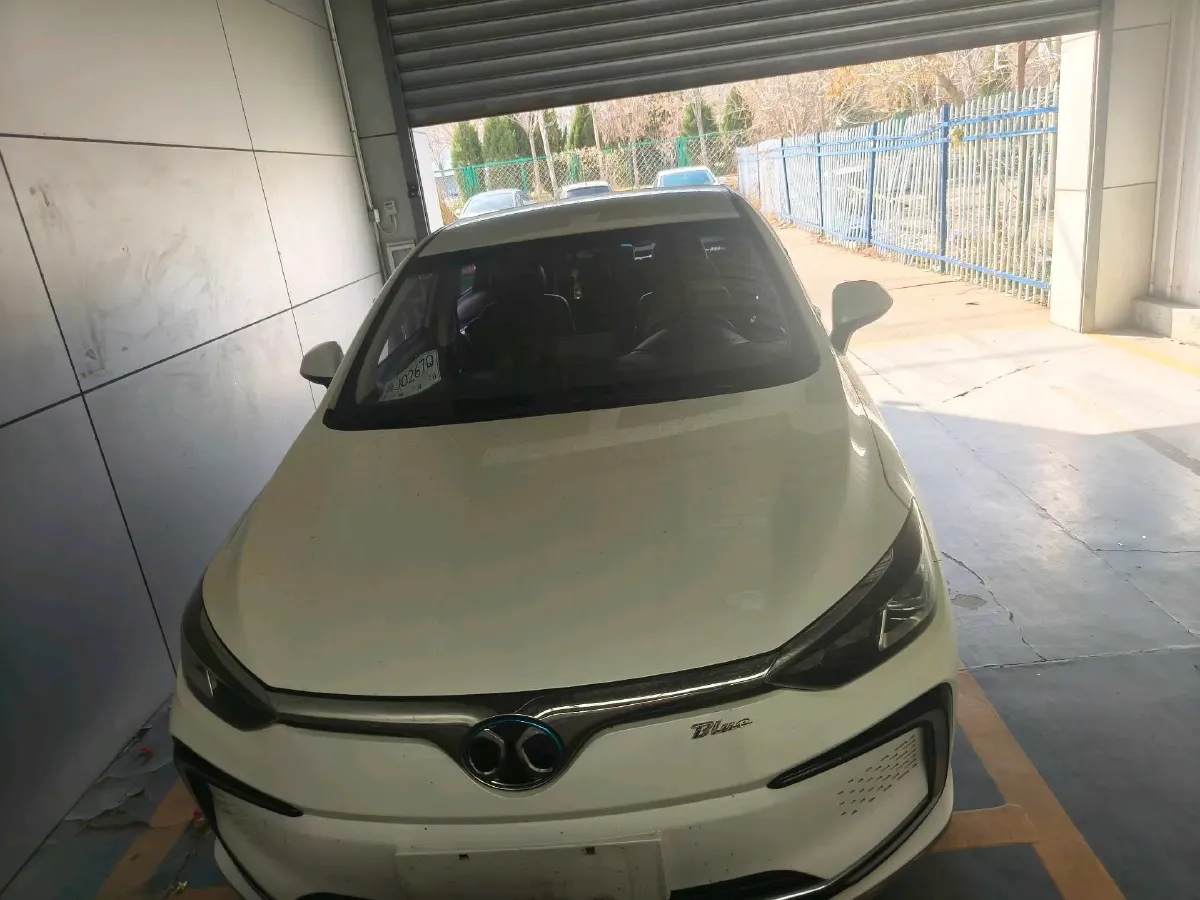 2018 BeiJing Auto EU5 BEV 53.66KWH,autocango,china used car exporter,china ev exporter,chinese used car exporter,chinese used ev exporter