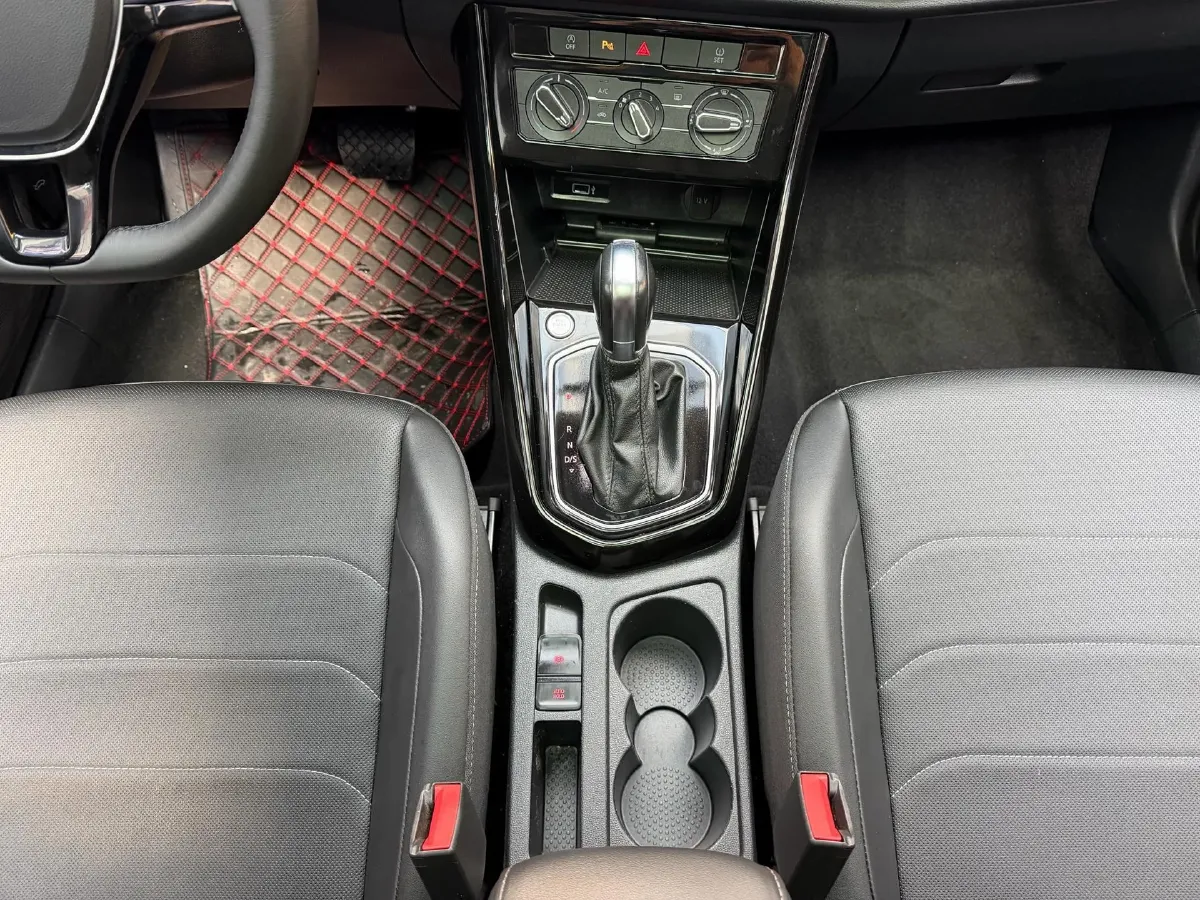 2022 Jetta VS7 1.4T 150HP L4 6AT,autocango,china used car exporter,china ev exporter,chinese used car exporter,chinese used ev exporter