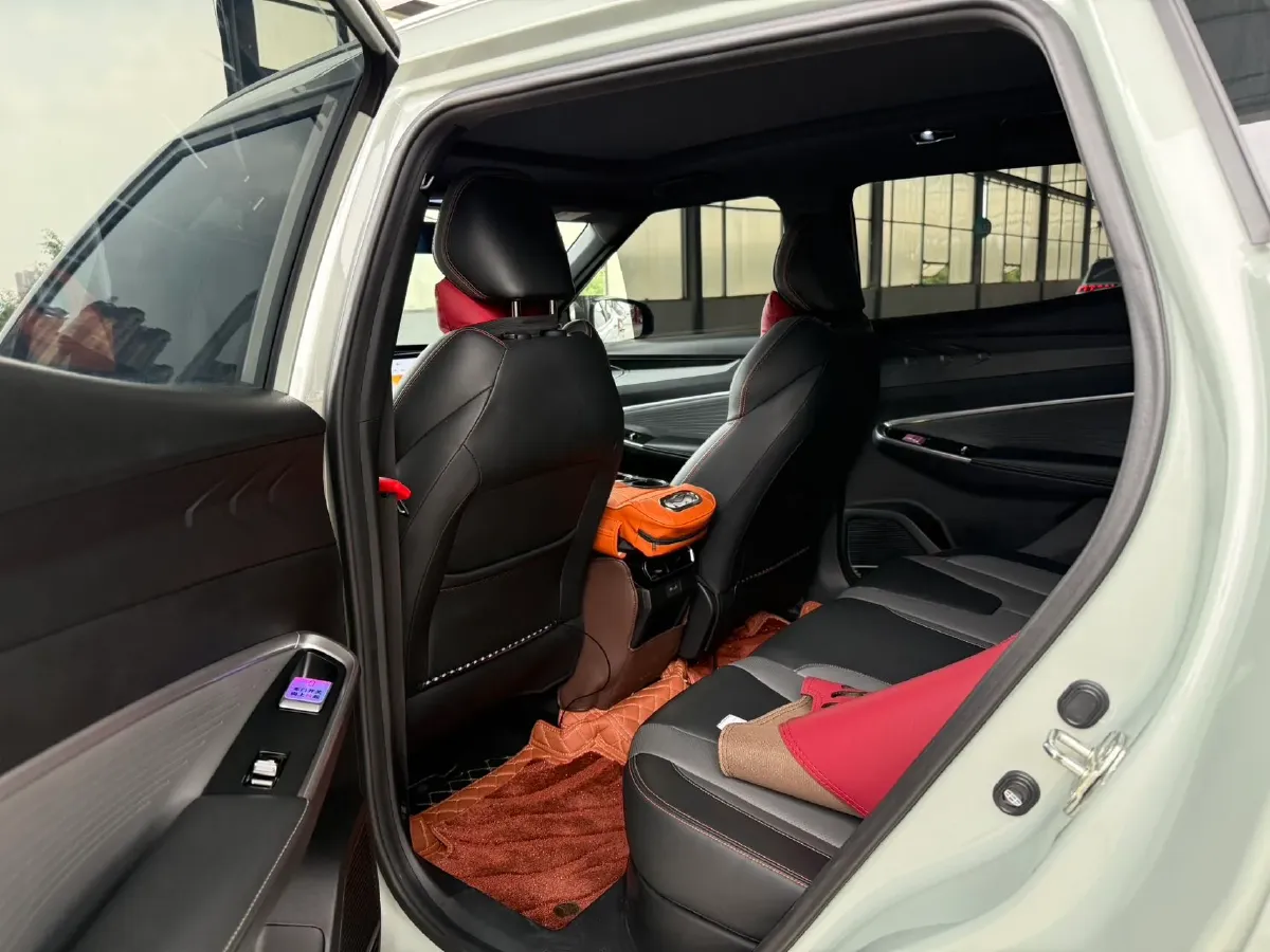 2023 Geely Azkarra 1.5T 181HP L4 7DCT,autocango,china used car exporter,china ev exporter,chinese used car exporter,chinese used ev exporter