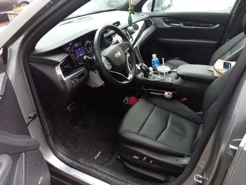 2022 Cadillac XT6 2.0T 237HP L4 9AT,autocango,china used car exporter,china ev exporter,chinese used car exporter,chinese used ev exporter