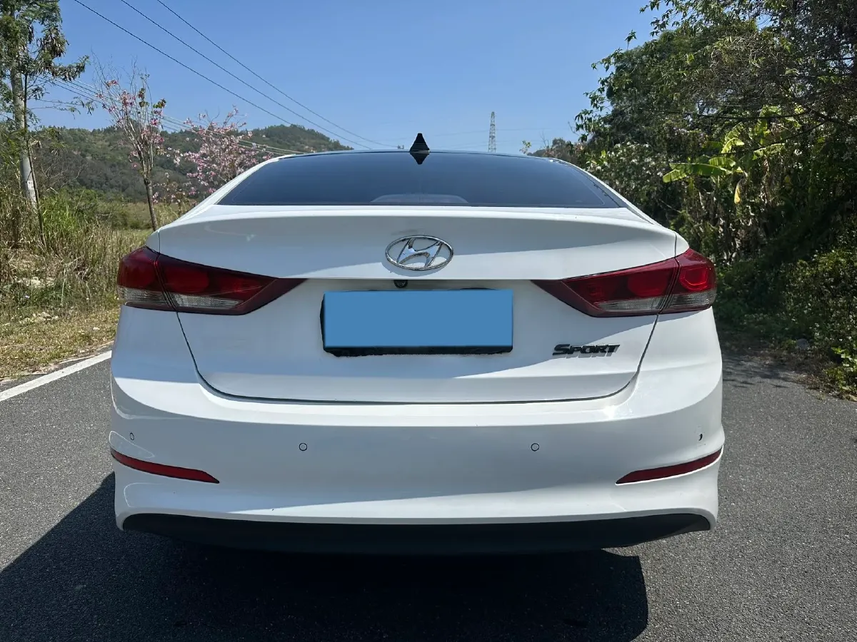 2016 Hyundai Elantra 1.6L 130HP L4 6AT,autocango,china used car exporter,china ev exporter,chinese used car exporter,chinese used ev exporter